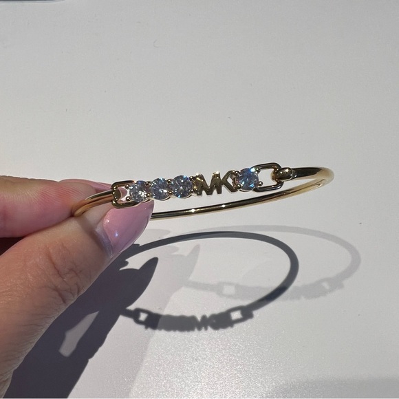 NWOT Michael Kors Gold Cubic Zirconia Bangle - Picture 2 of 5
